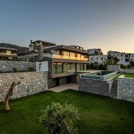 Villa 7 Deluxe - A Seductive Blend Of Style And Serenity Yalıkavak