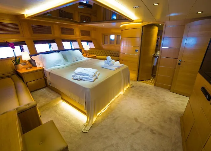 Villa 7 Deluxe - A Seductive Blend Of Style And Serenity Yalıkavak